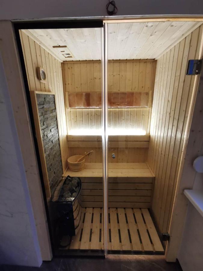Princ Lux Spa With Free Parking Нови Сад Екстериор снимка